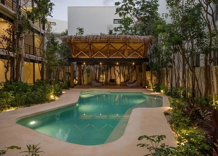 Apartment Beyond Amazing 3bd 2br/ Balcony